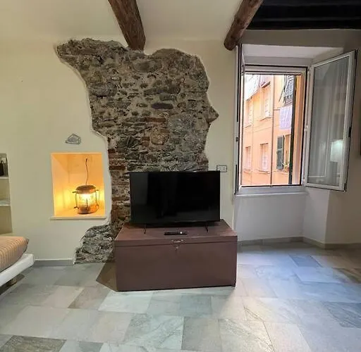 Iris 3: Un Fiore A * Camogli