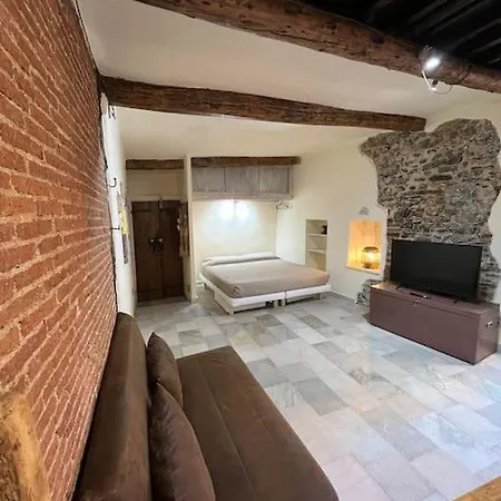 Iris 3: Un Fiore A Apartamento